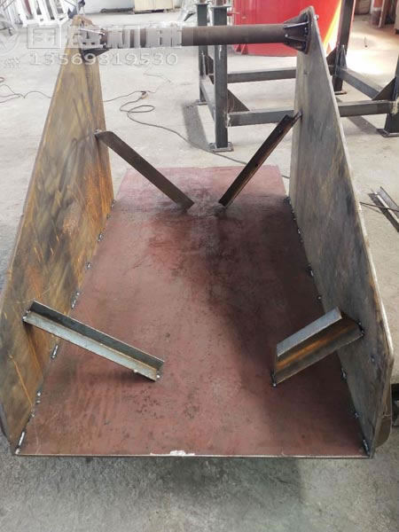 單臺(tái)板振動(dòng)放礦機(jī)生產(chǎn) 單臺(tái)板振動(dòng)放礦機(jī)生產(chǎn)